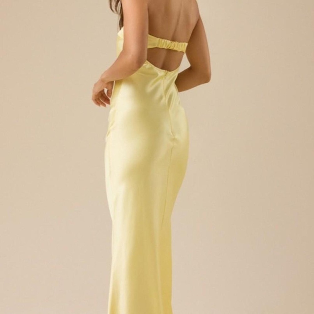 NWT Altar’d State Paityn Strapless Maxi Dress Satin Yellow - Picture 3 of 5